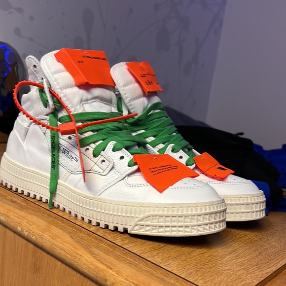 OFF WHITE Court 3.0 High Top Sneaker - Picture 2 of 6